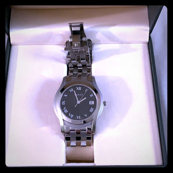 Gucci watch - Picture 1 of 4